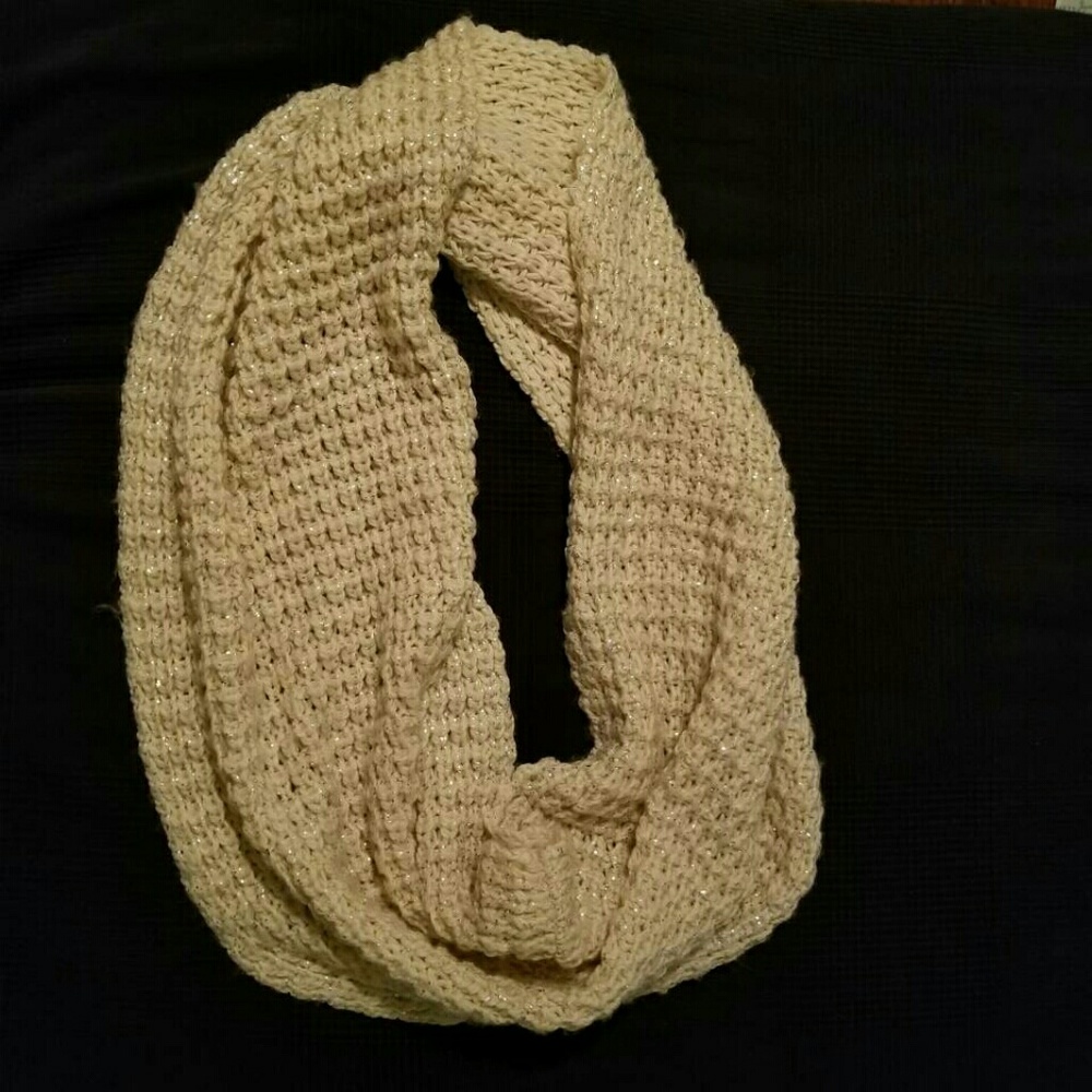 Chic by Jacob infinity scarf.